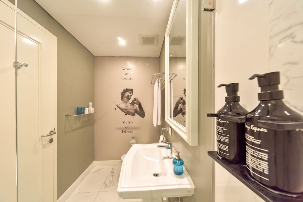 Ashley Hotel Sabang 68/70