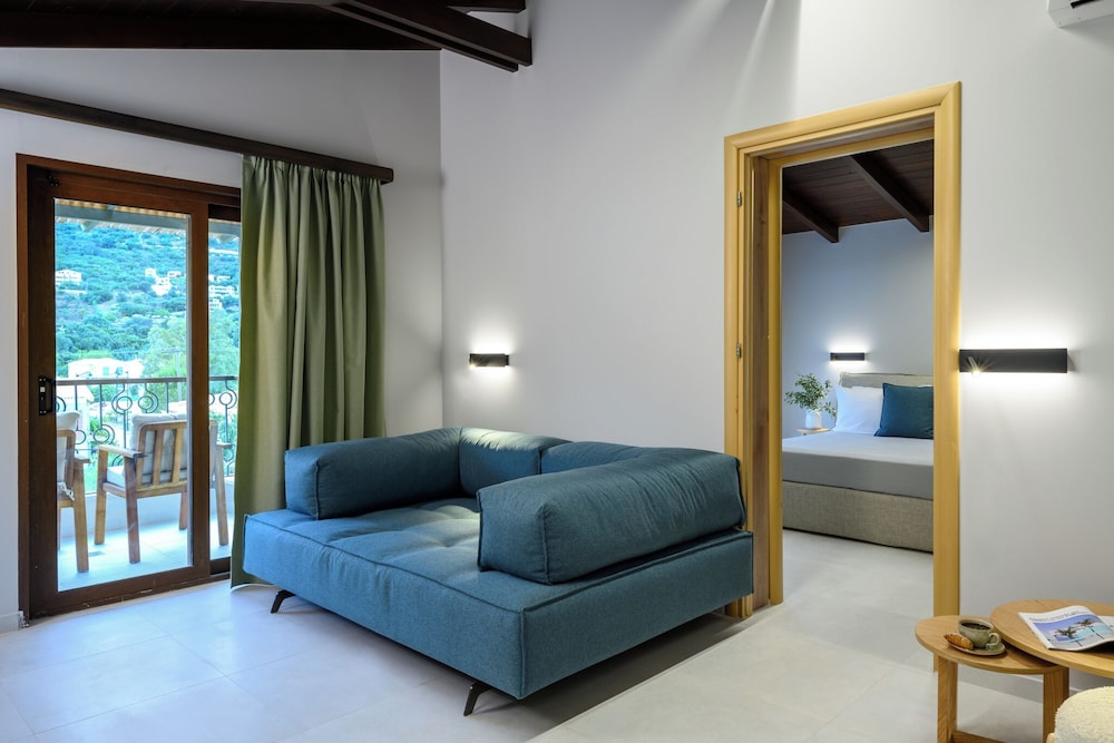 Elisso Hotel 25/50