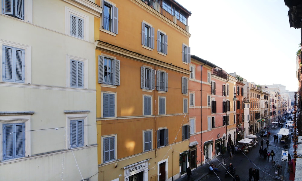 BORGO PIO SUITES INN 3/70