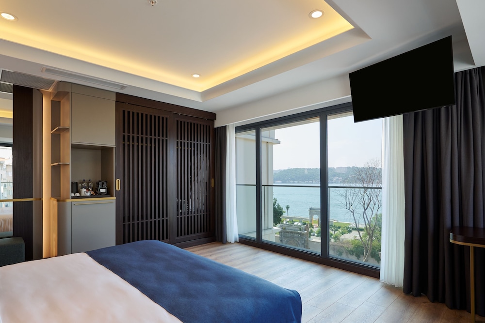 Ciragan Hotel Bosphorus Istanbul 22/68