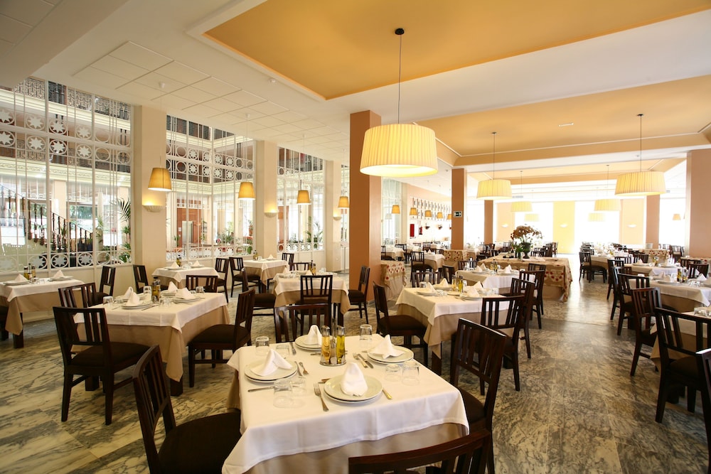 Gran Hotel Aqualange 48/61