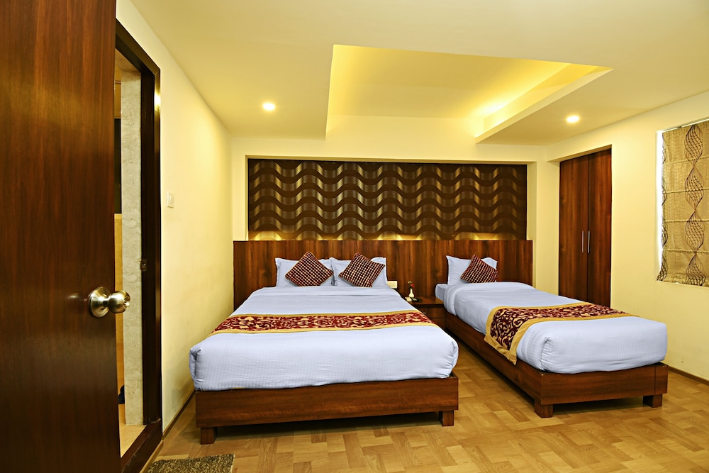Hotel Royal Suite 9/30