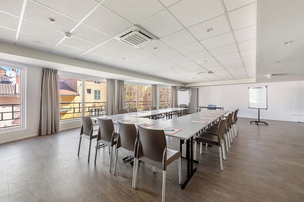Ibis budget Bourgoin Jallieu Centre 18/22