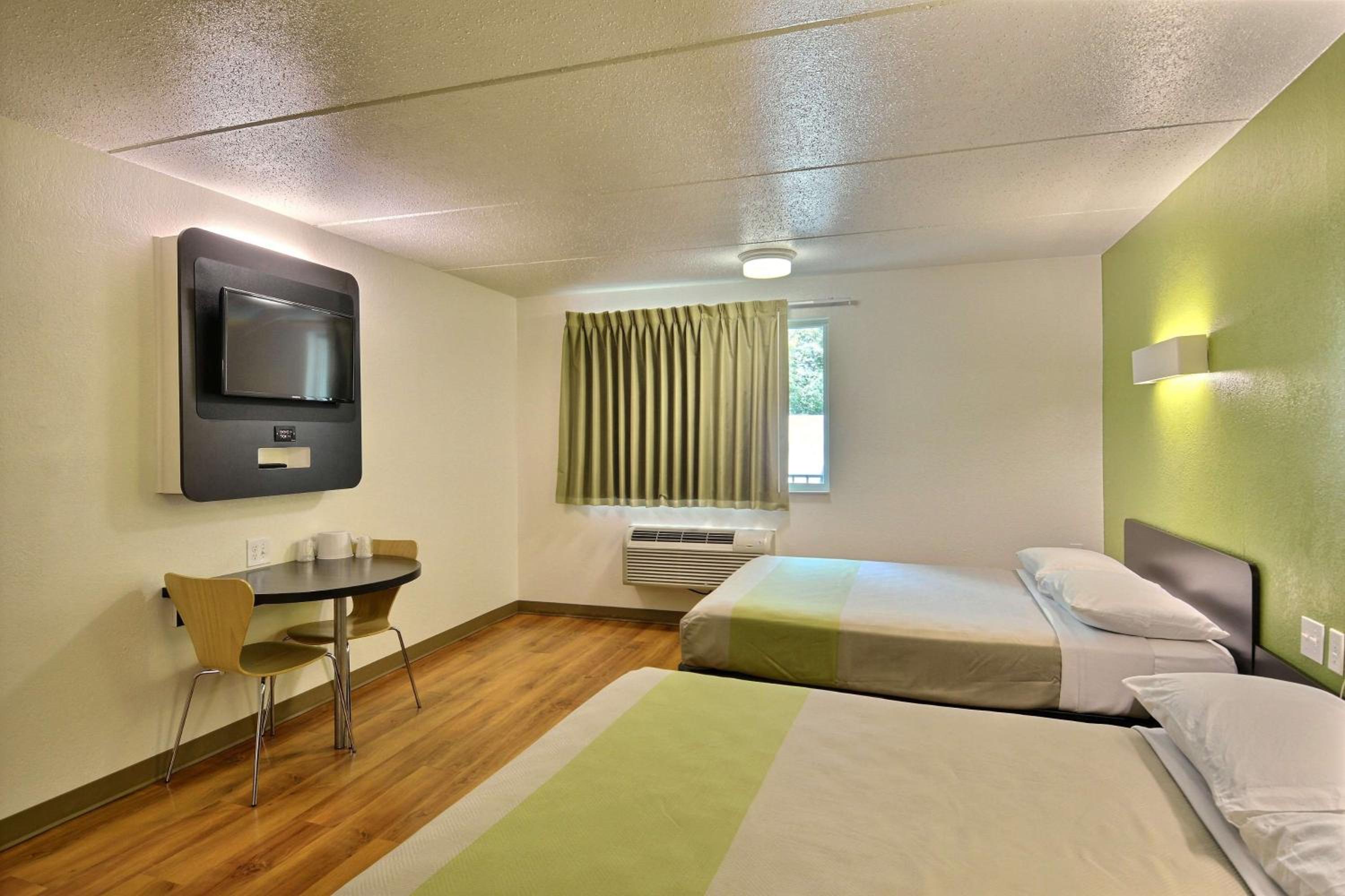 غرفة ديلوكس رباعية، Motel6 Danvers, MA - Boston North 5/10