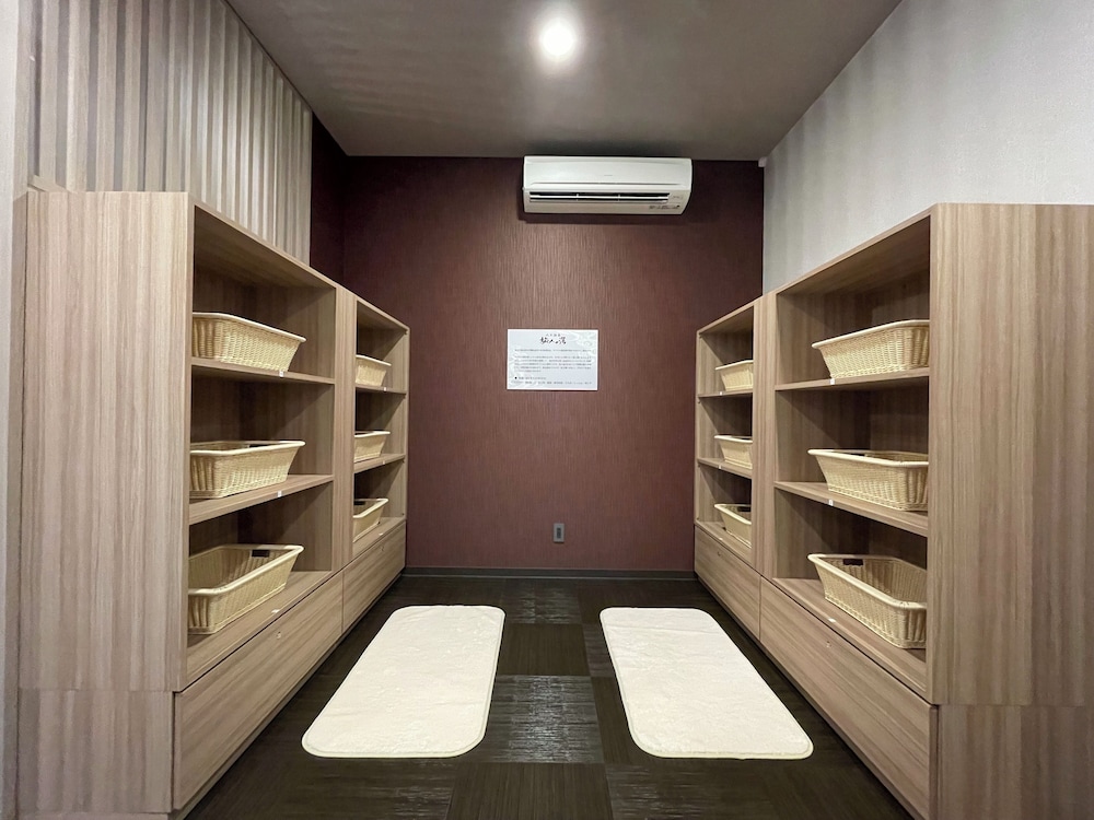 Hotel Route Inn Oi Takahama 24/33