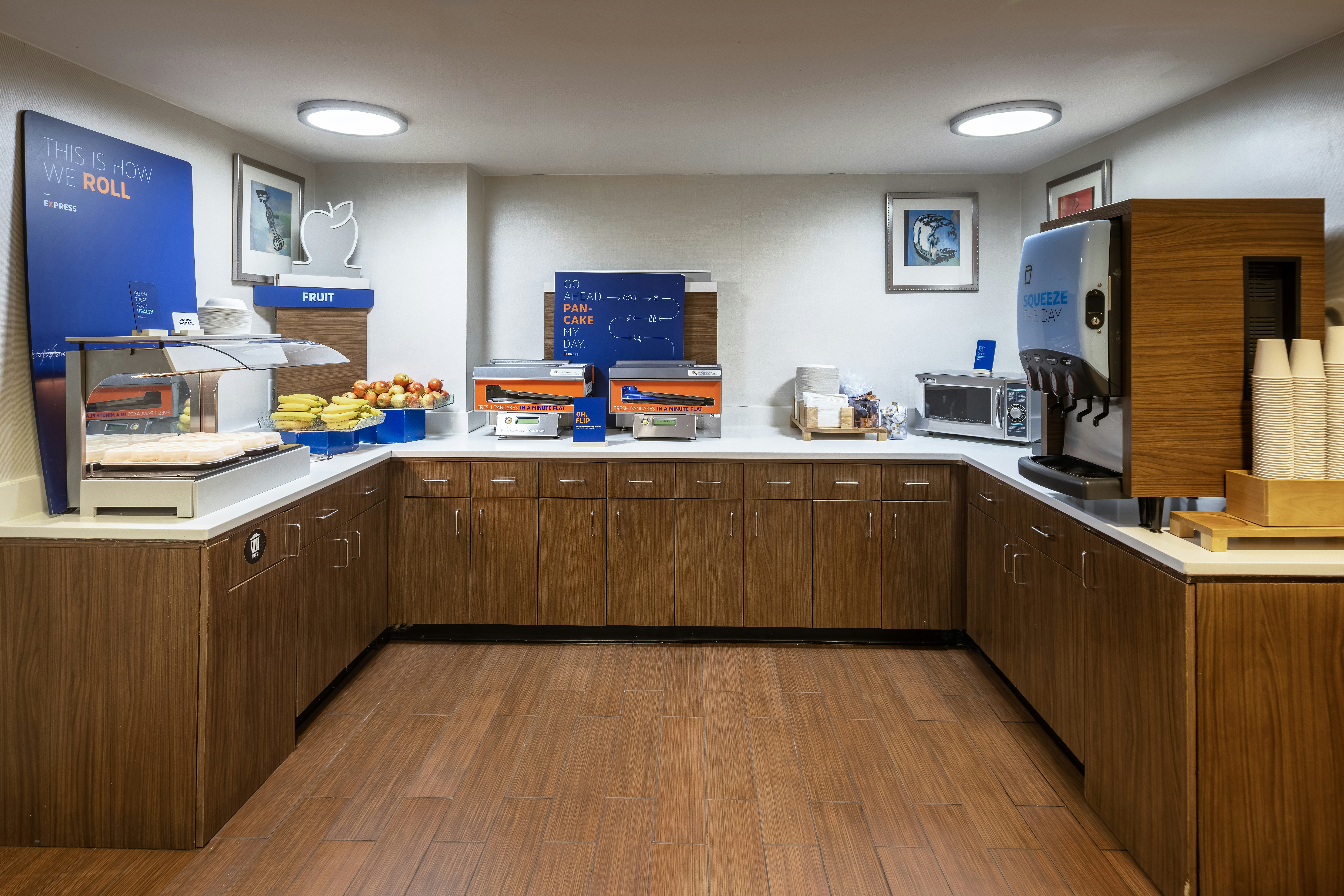 Holiday Inn Express New York City Times Square 16/55
