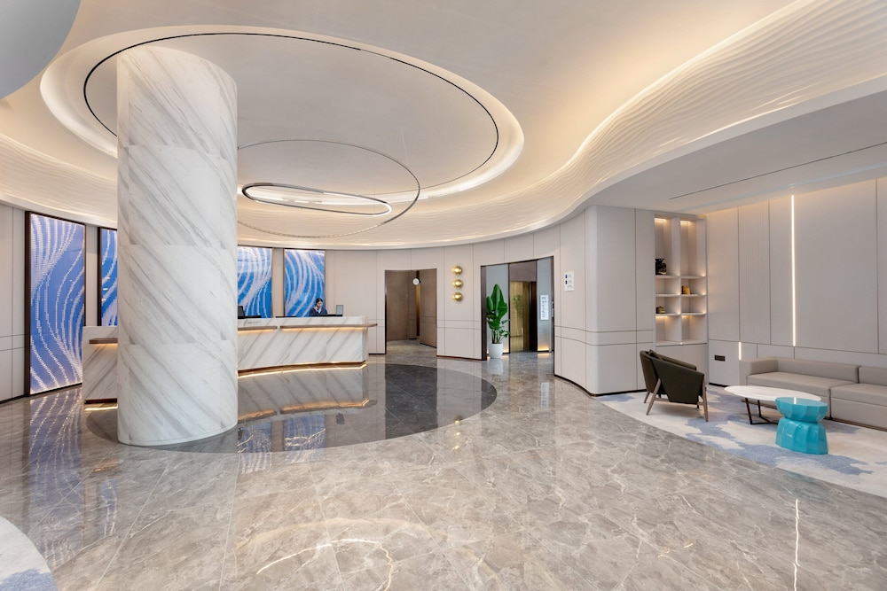 Holiday Inn Express Shanghai Gumei 42/56