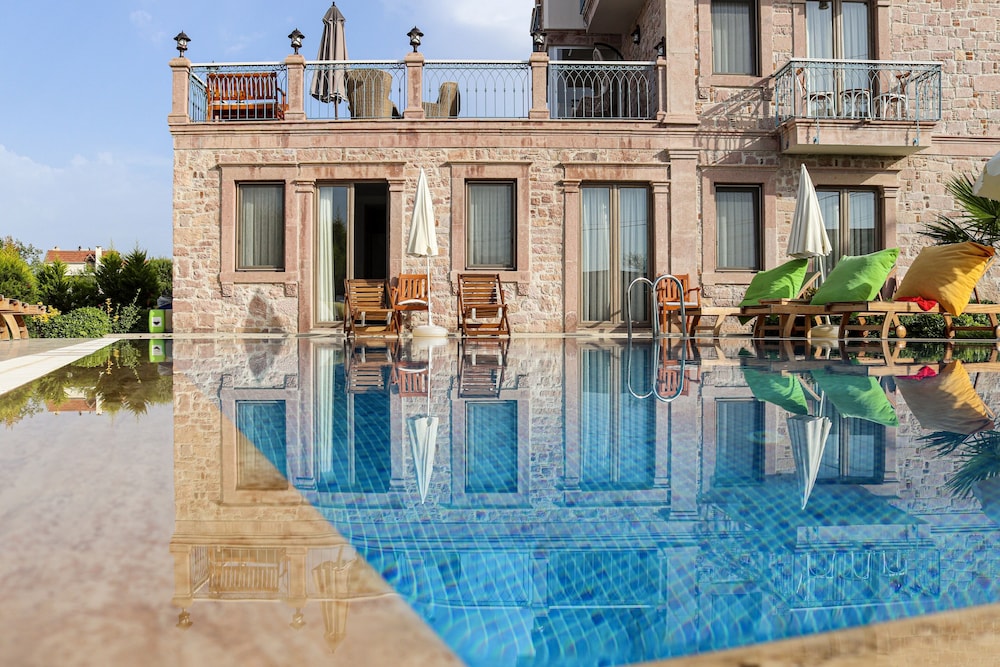 Cunda Rota Hotel 4/50