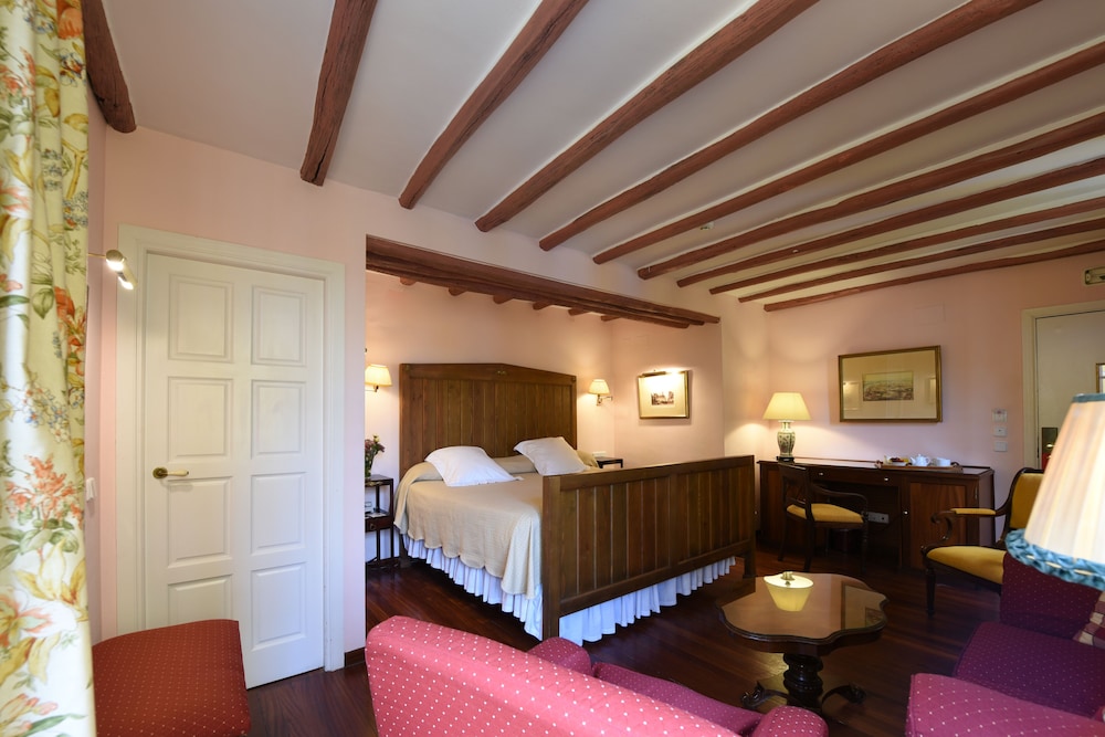 غرفة سوبيريور بسرير مزدوج أو سريرين منفصلين، Las Casas De La Juderia Sevilla 7/10