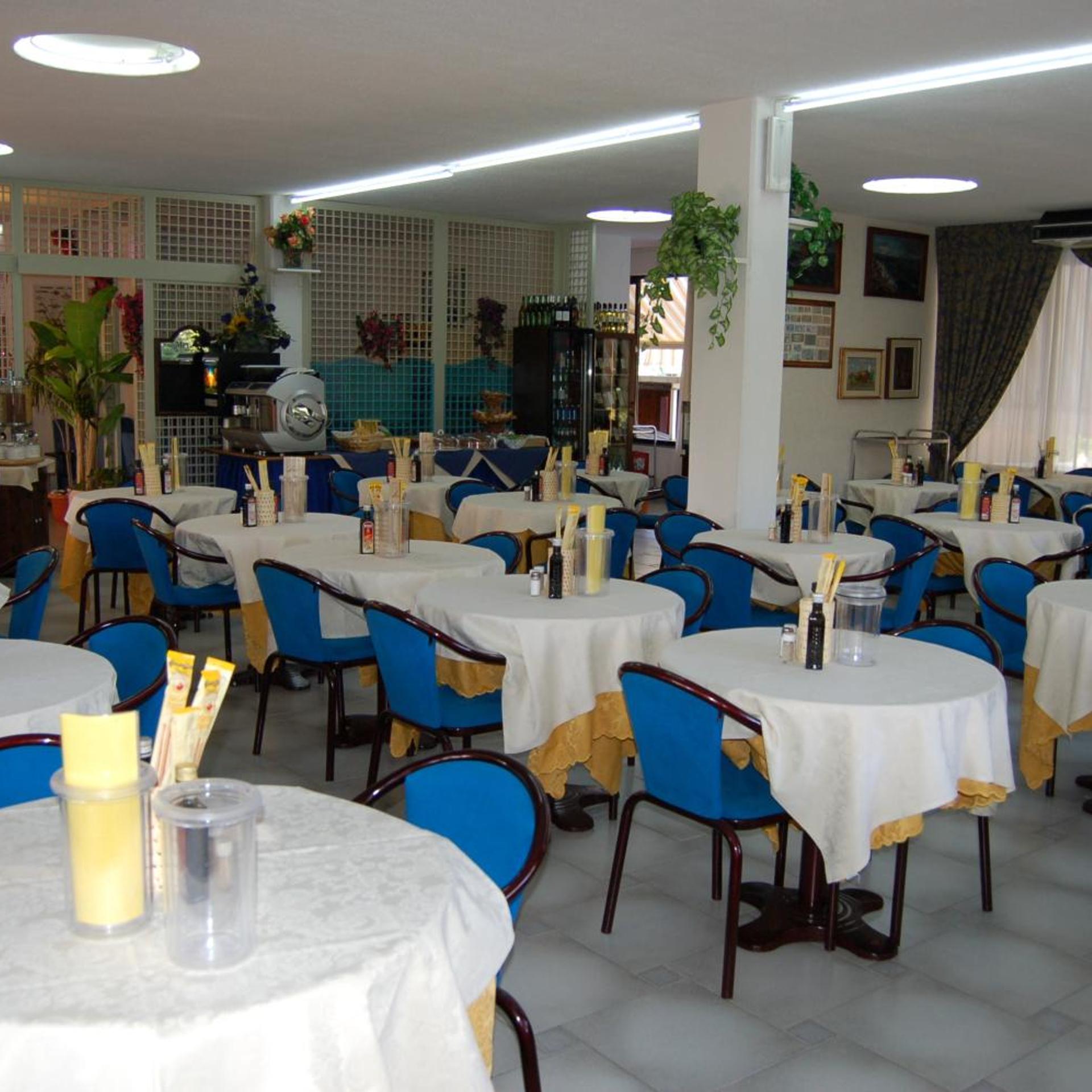 Hotel Anfora 33/50
