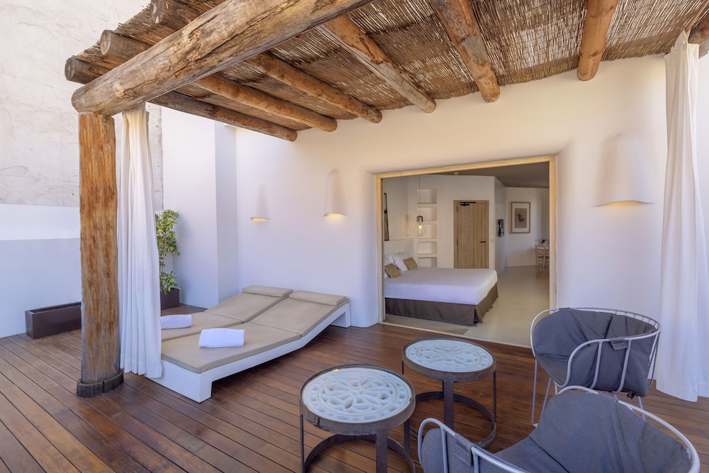 Hm Balanguera Hotel 48/68