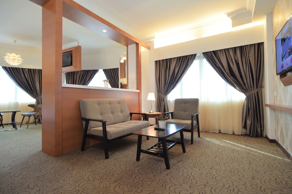 Mitc Hotel 54/65