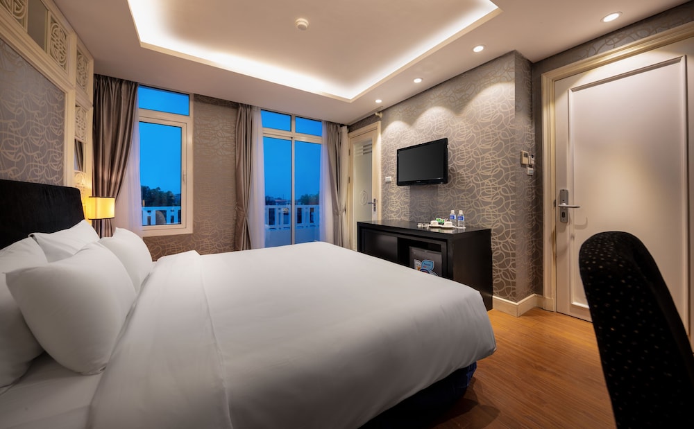 Classy Boutique Hotel 17/35