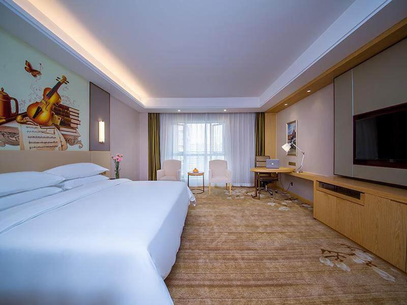 Vienna International Hotel (Yichang Sanxia Culture Tiandi) 20/37