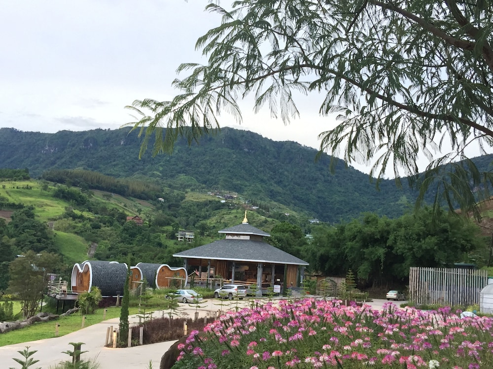 Kiripura Resort 24/32