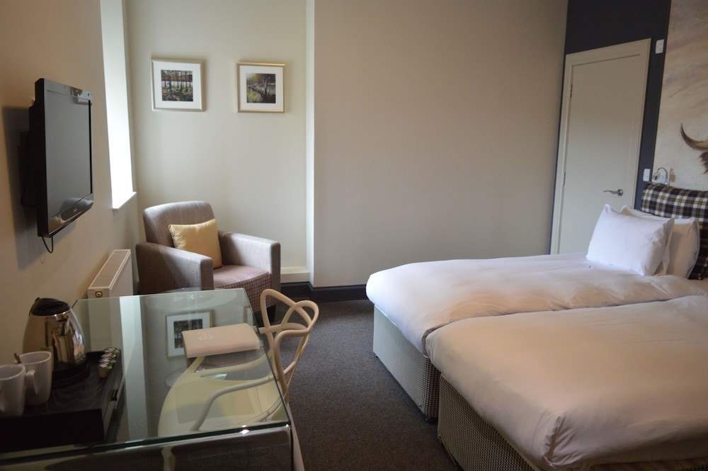 B B Edinburgh Hotel 16/41
