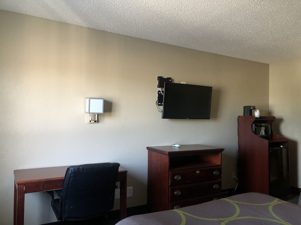 Quality Inn Neosho 24/25