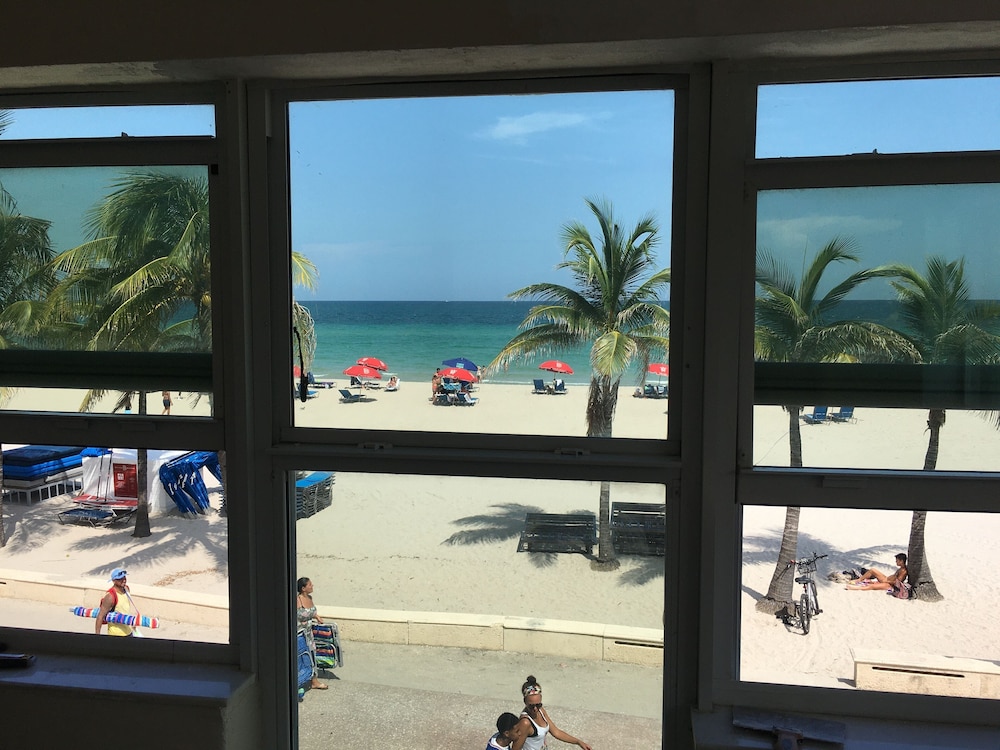 Golden Sand Oceanfront 32/58