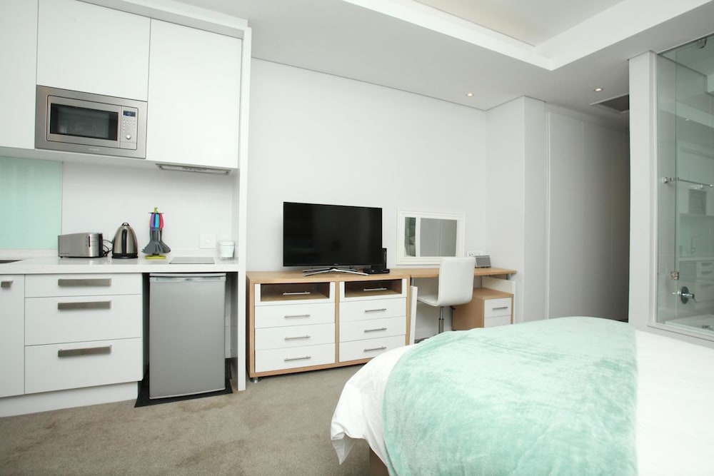 Sandton Skye Unit 702 22/50