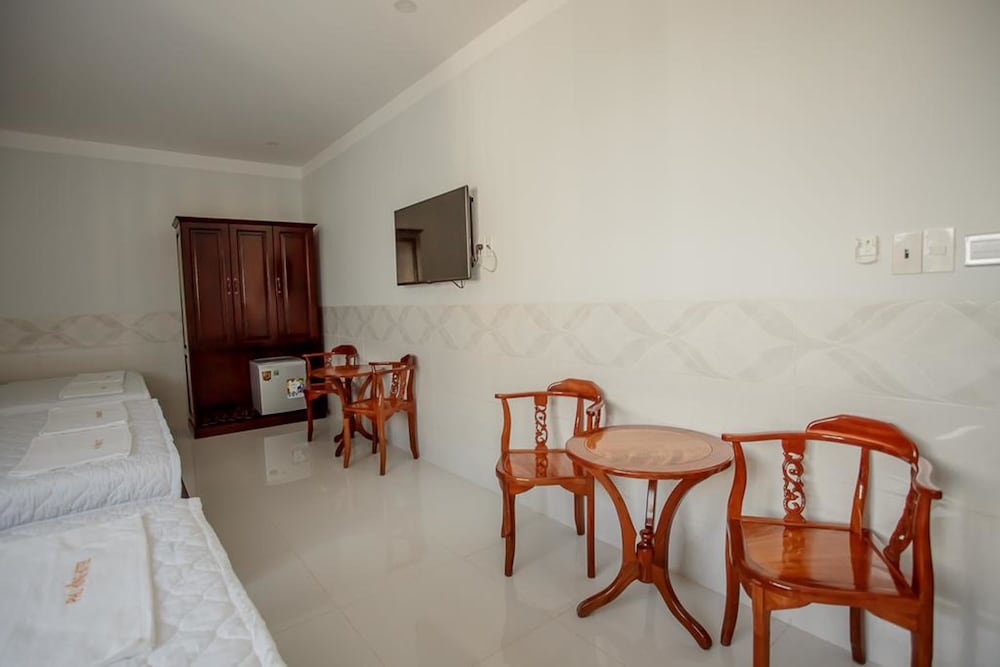 Phu Hong Hotel 19/24