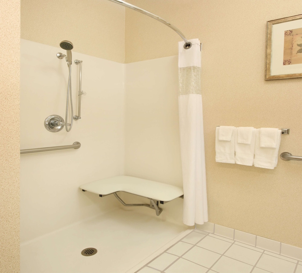 Hampton Inn Memphis-Walnut Grove/Baptist Hospital East 18/41