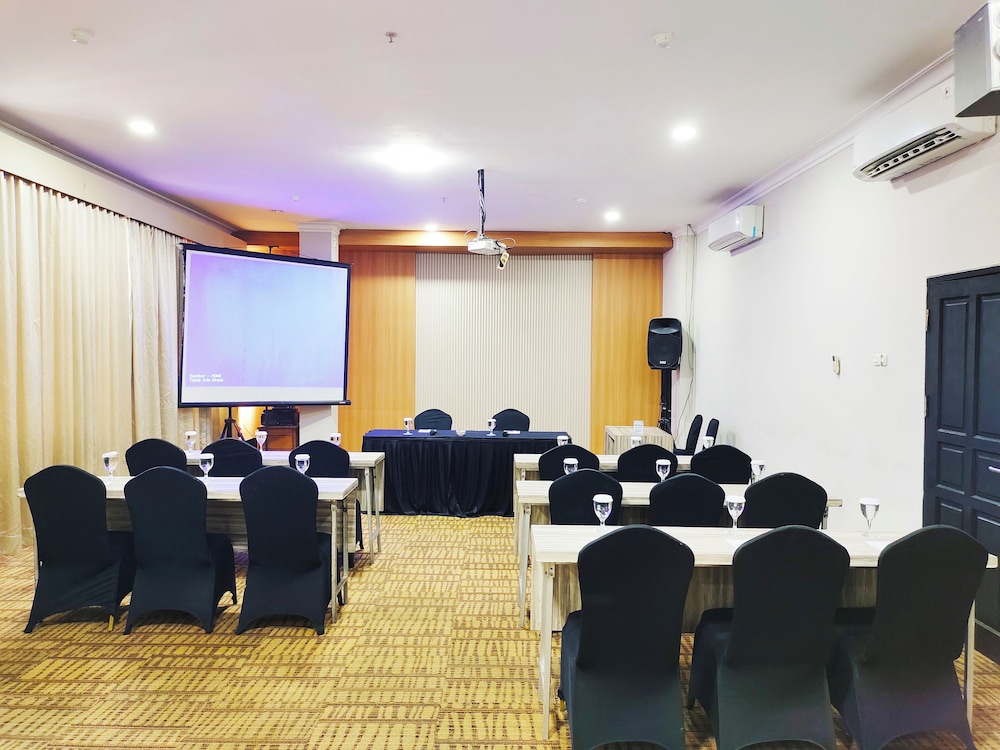Royal Park Hotel Samarinda 42/51