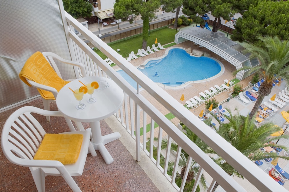 GHT Oasis Park & Spa 5/66
