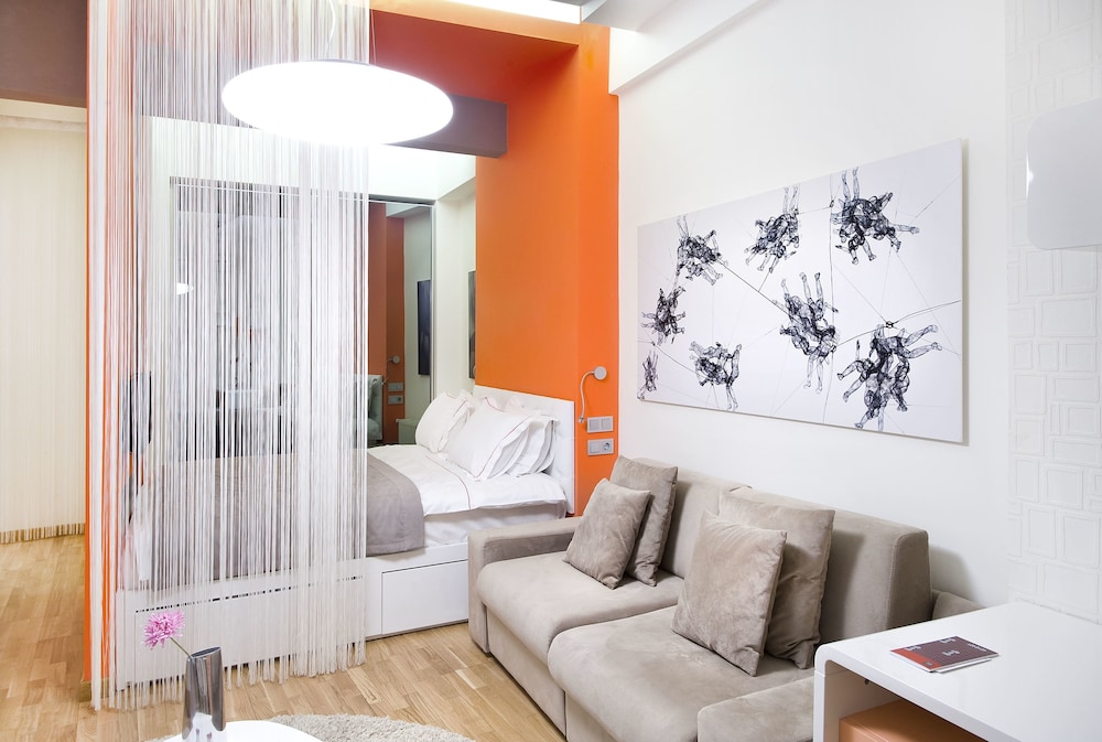 NURU ZIYA SUITES 53/82