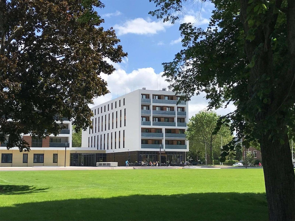 Dorint Hotel Duren 56/60