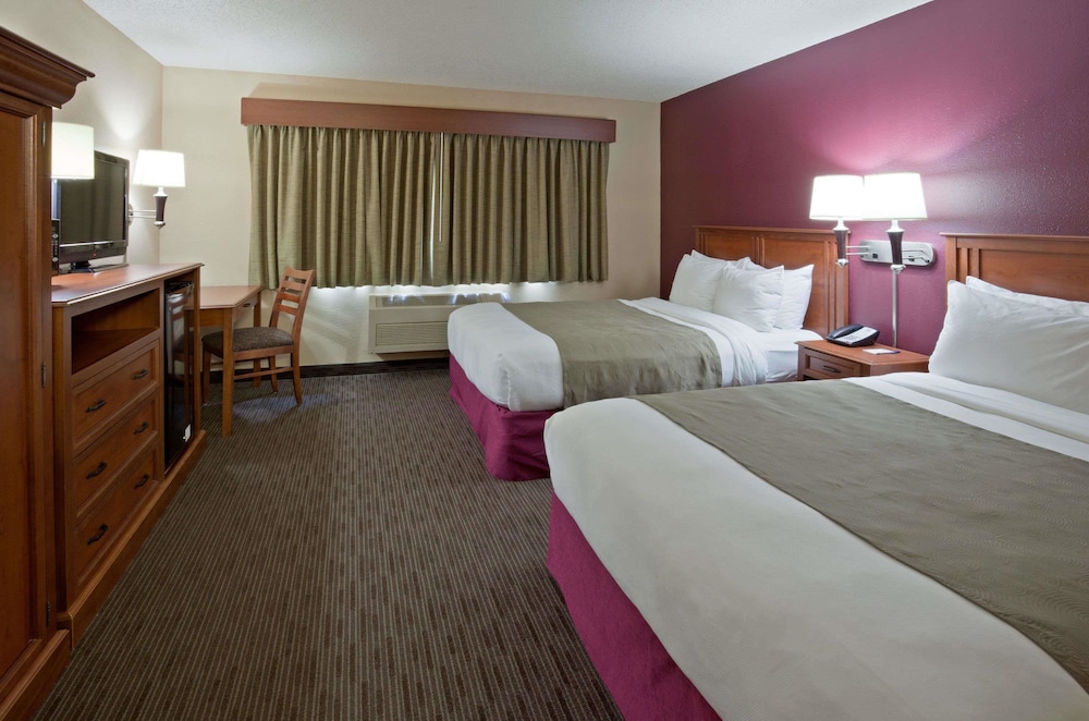 Americinn By Wyndham Proctor Duluth Black Woods 9/53