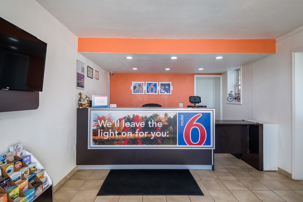 Motel6 Connellys Springs, NC 10/40