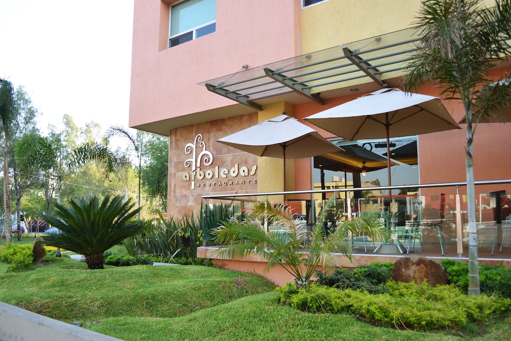 Hostalia Hotel Expo And Business Class 53/60