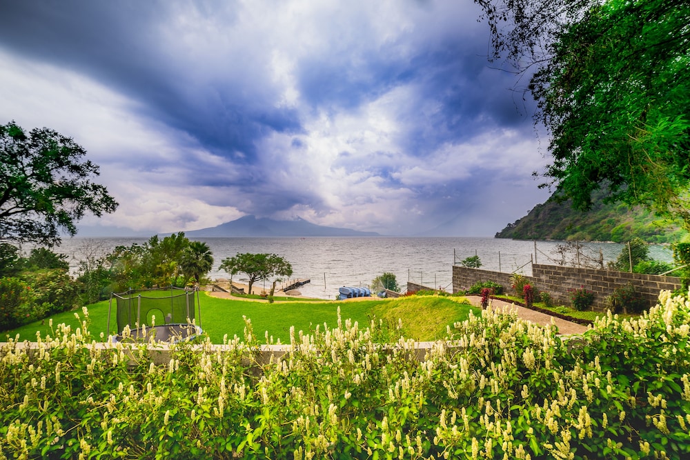 Hotel La Riviera De Atitlan 7/65