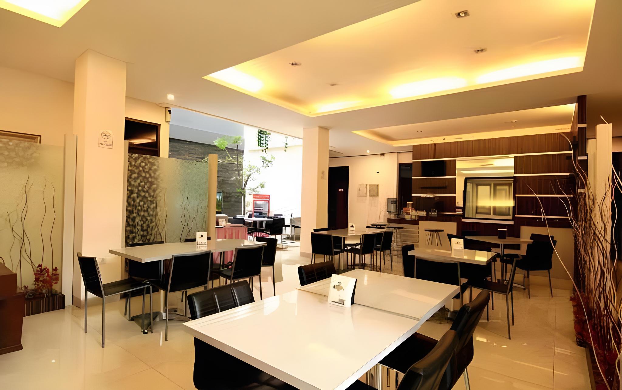 Latief Inn 23/33