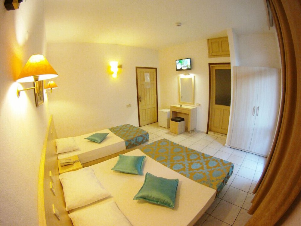 Kleopatra Carina Hotel 21/35
