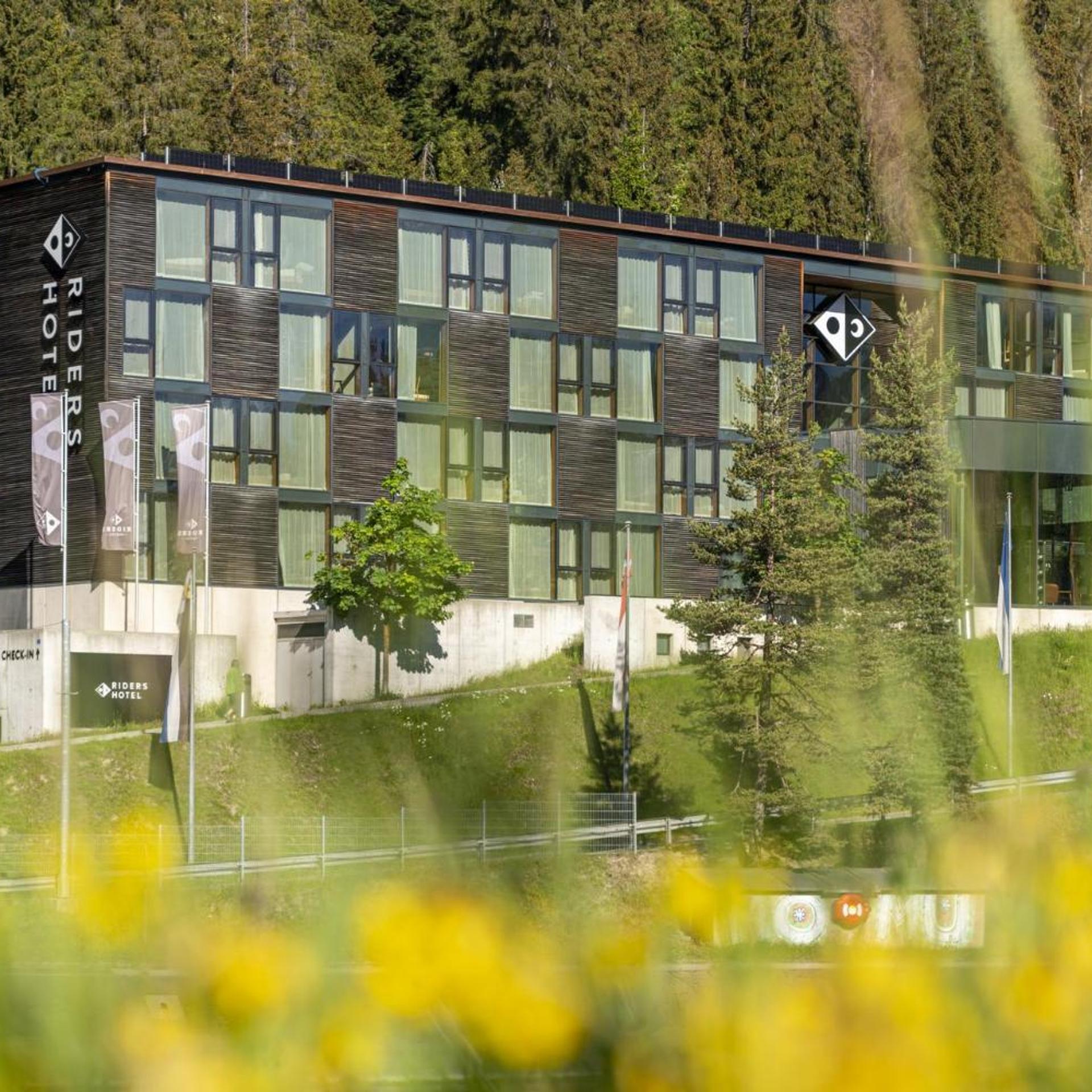 Riders Hotel 40/50