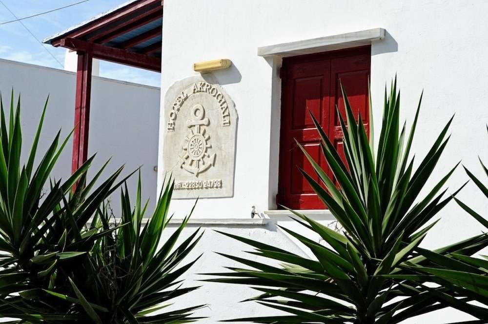 Akrogiali Hotel 13/34