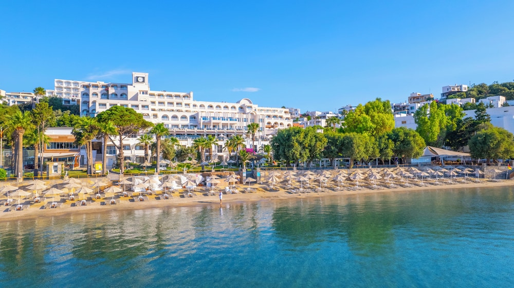 Azka Hotel 76/78