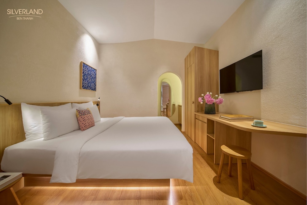 غرفة سيغنتشر بسرير كوين، Silverland Ben Thanh Hotel 7/10