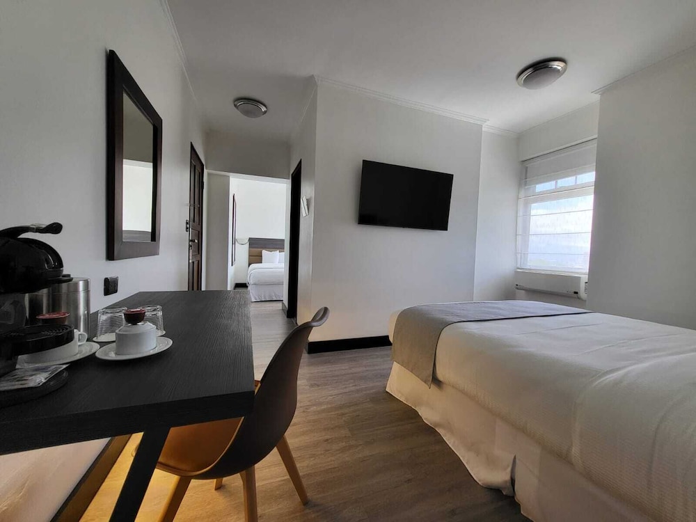 Parque Del Lago Hotel 26/72