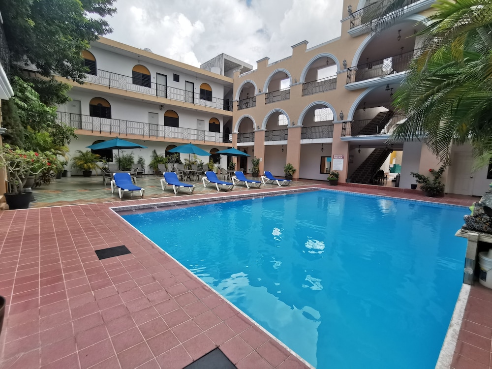 Doralba Inn Merida Ex Dolores Alba Merida 64/67