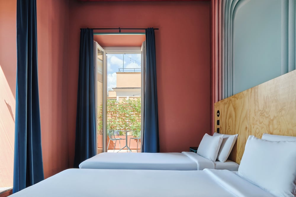 Twin Room with Terrace, Jo&Joe Roma 3/8