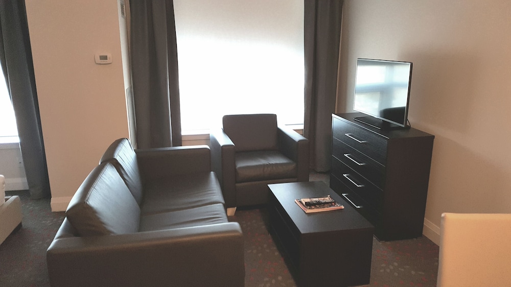 Liberty Suites Hotel 57/63