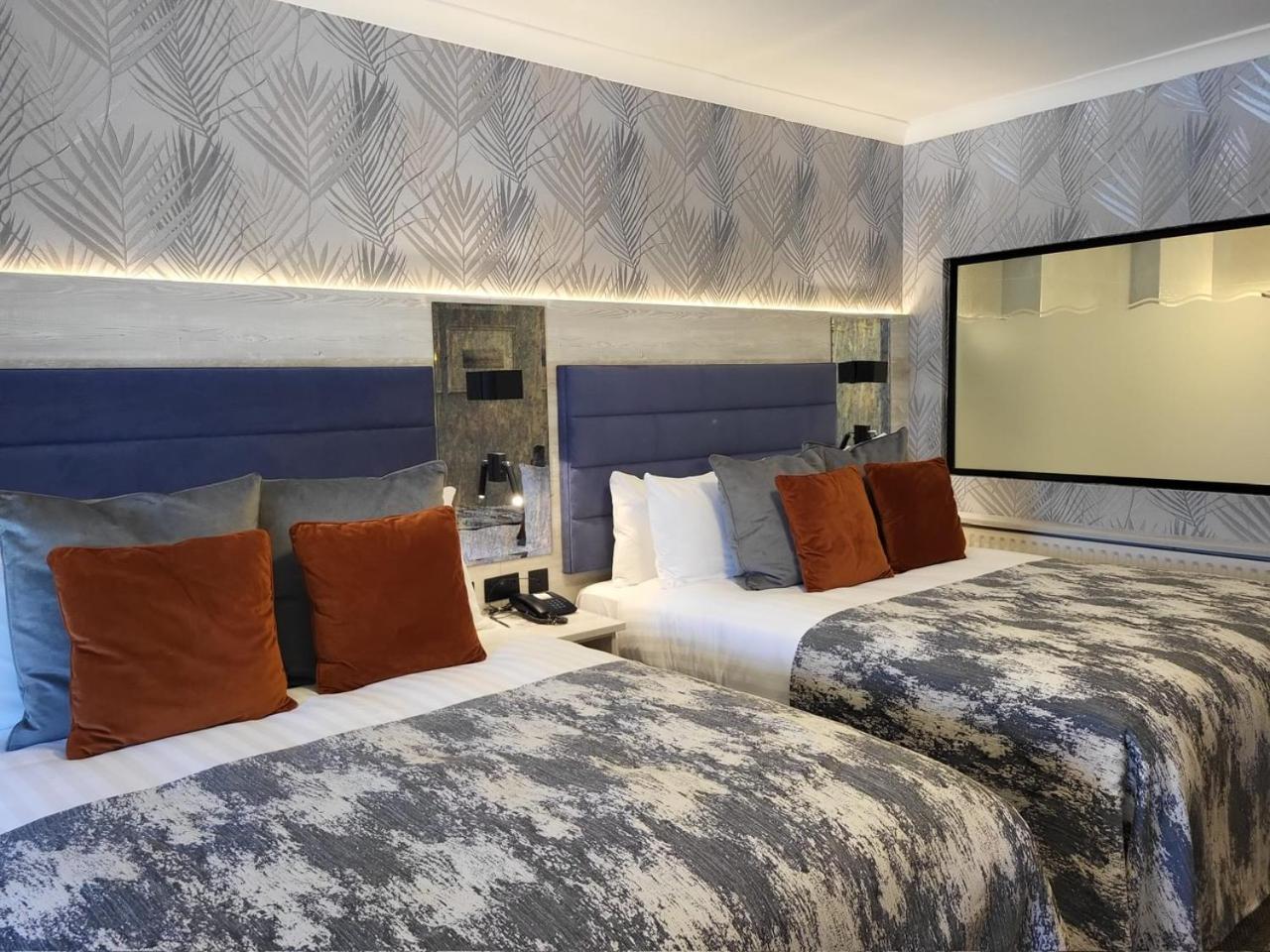 غرفة كبيرة بسرير مزدوج أو سريرين منفصلين، MILL PARK HOTEL 6/10