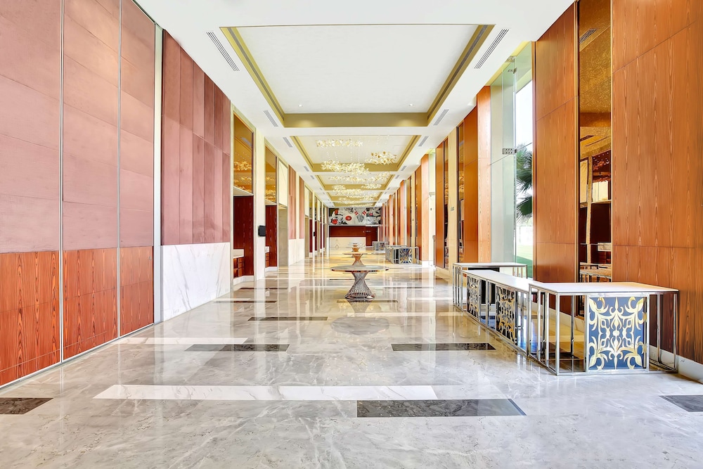 Radisson RED Chandigarh Mohali 13/75