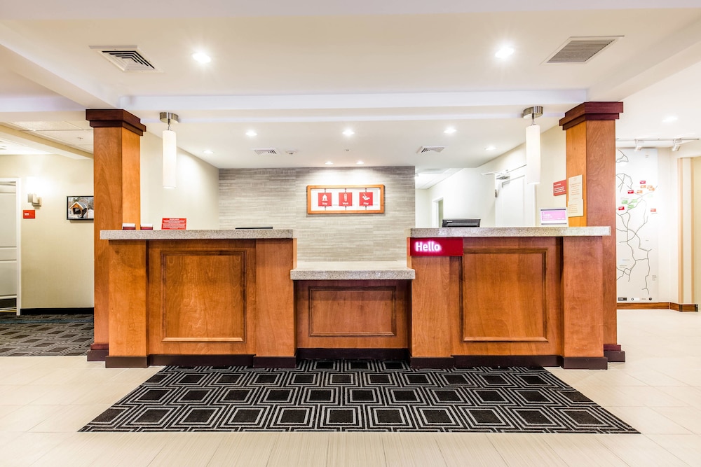 TownePlace Suites Laconia Gilford 8/33