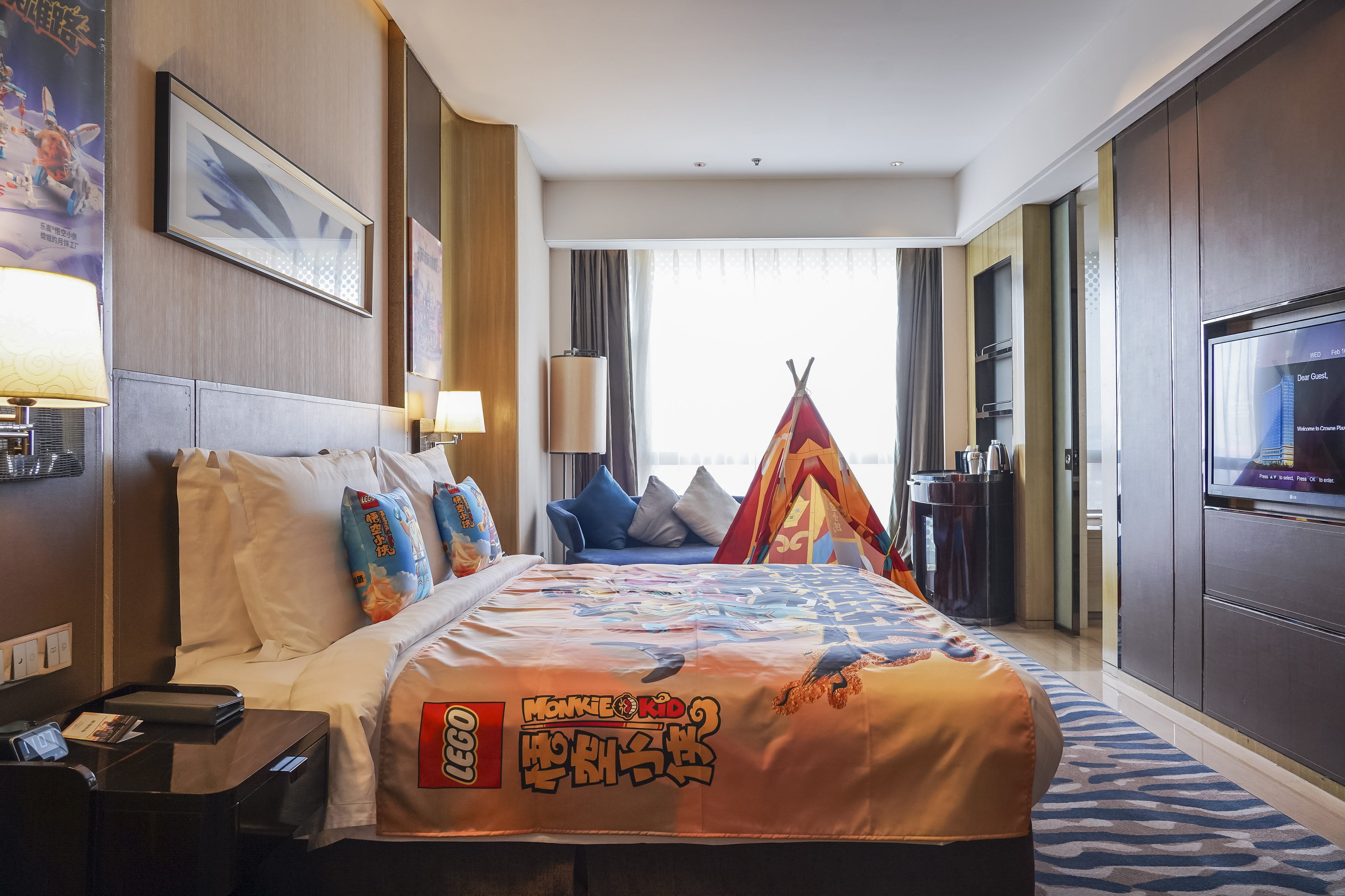 CROWNE PLAZA DALIAN SPORTS CENTER 12/50