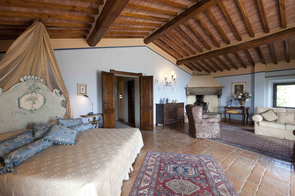 Il Falconiere 57/83