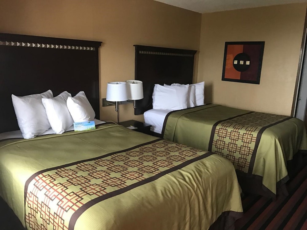 Days Inn by Wyndham Corpus Christi Beach 8/11