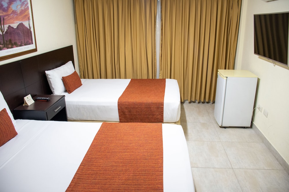 Hotel Arizona Suites 13/47
